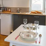 Apartment Moderne, Cosy & Lumineux Chez Suzanne